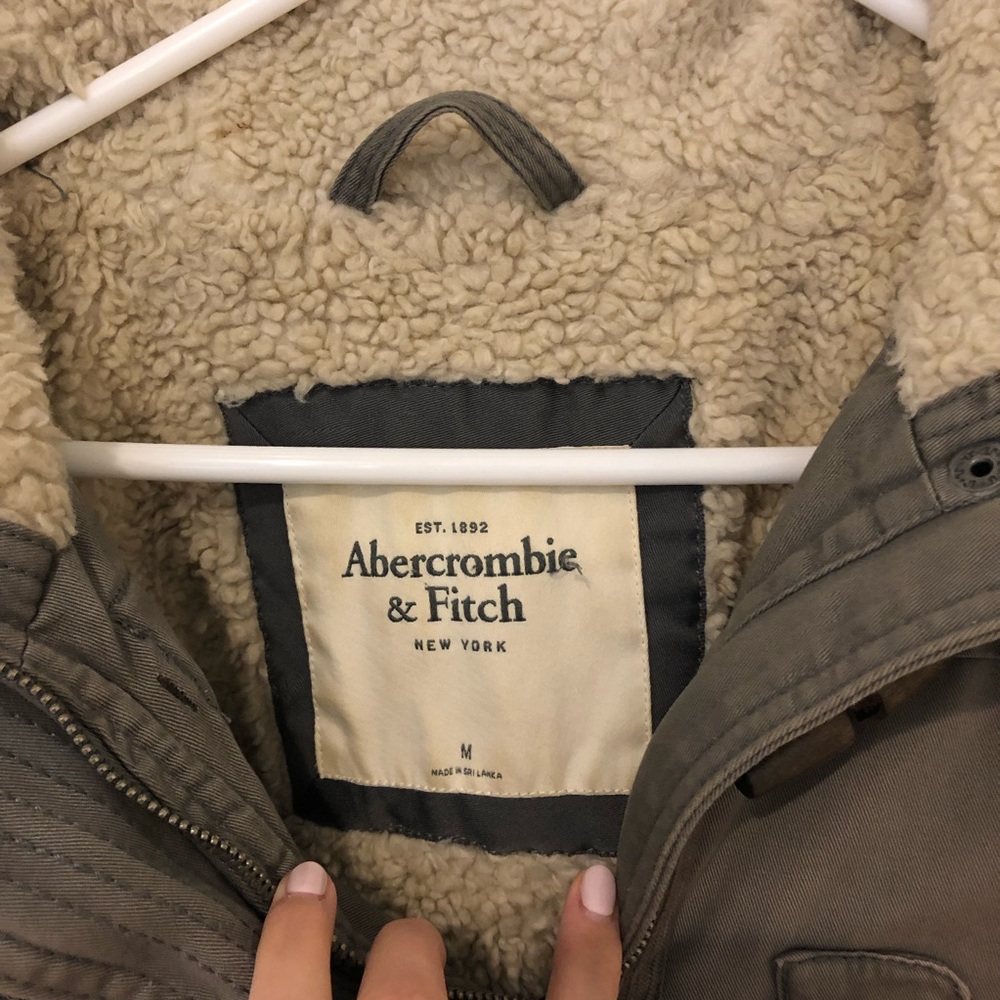 Drab green Abercrombie Sherpa lined parka jacket - Picture 3 of 10